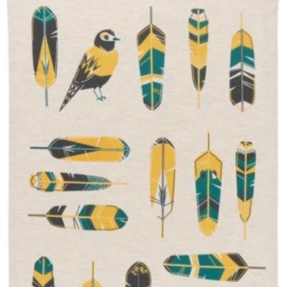 2 Pc Set Tea Towels Feathers NWT - Picture 2 of 3